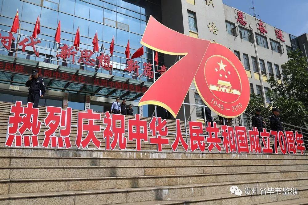 小龙虾到底有多脏？大厨教我1招清洗办法，洗得又快又干净游戏画面